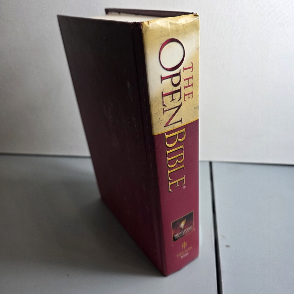 Nelson The Open Bible New Living Translation Hardcover - Picture 2 of 11
